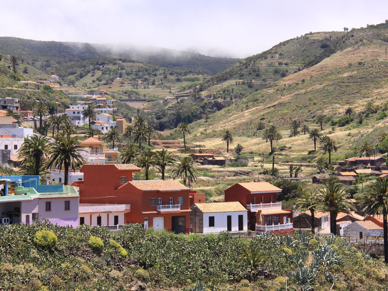 Das Dorf Arure auf La Gomera. Auf der Kanaren-Insel ist es zu einem Stromausfall gekommen. - Foto: Manuel Meyer/dpa-tmn/dpa