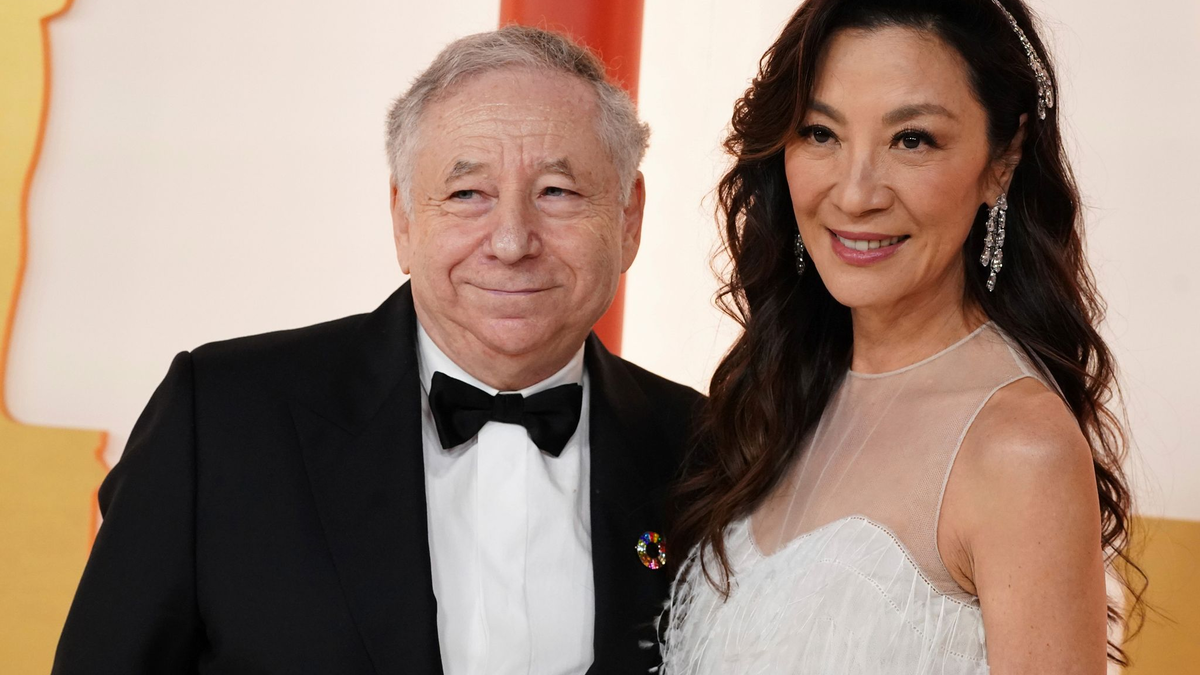 Jean Todt und Michelle Yeoh bei der Oscar-Verleihung 2023. - Foto: Jordan Strauss/Invision via AP/dpa