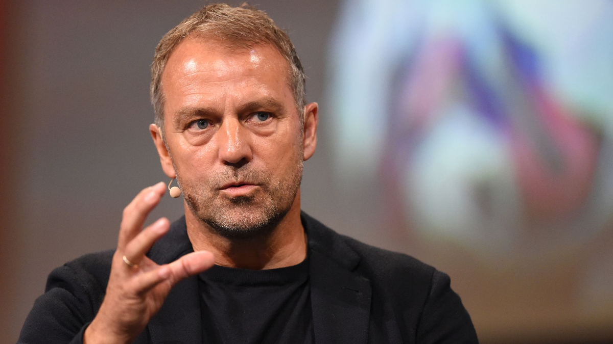 Bundestrainer Hansi Flick äußerte sich zu Manuel Neuer und Thomas Müller. - Foto: Carmen Jaspersen/dpa