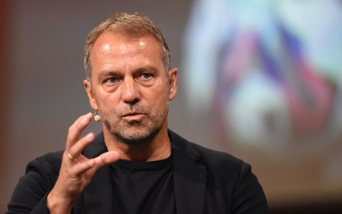 Bundestrainer Hansi Flick äußerte sich zu Manuel Neuer und Thomas Müller. - Foto: Carmen Jaspersen/dpa