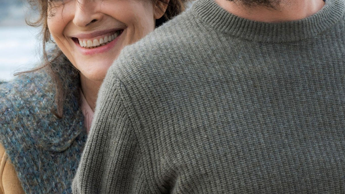 Fanny Ardant als Shauna und Melvil Poupaud als Pierre in einer Szene des Films «Im Herzen Jung.» - Foto: -/Alamode Film/dpa