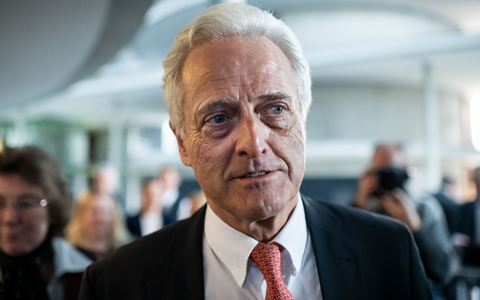 «Ich werde es jetzt gut sein lassen - und einer Nachfolgerin oder einem Nachfolger den Weg frei machen»: Peter Ramsauer. - Foto: Bernd von Jutrczenka/dpa «Ich werde es jetzt gut sein lassen - und einer Nachfolgerin oder einem Nachfolger den Weg frei machen»: Peter Ramsauer. - Foto: Bernd von Jutrczenka/dpa