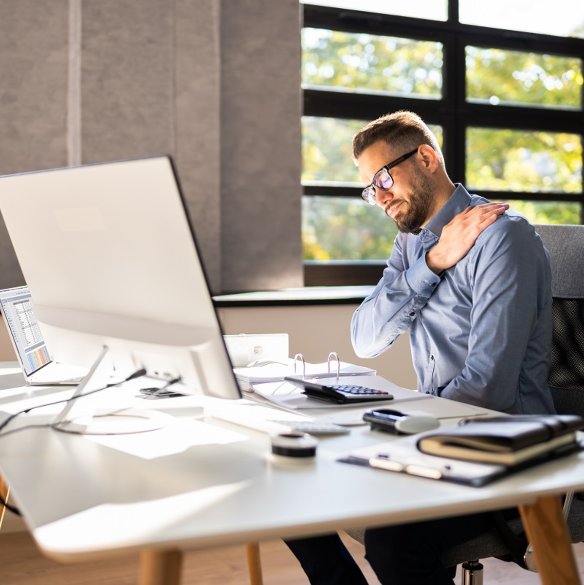 Behalten Sie im Hinterkopf: Gesundheit, Produktivität, Komfort, Leistung.  - Foto: Andrey Popov/Adobe Stock