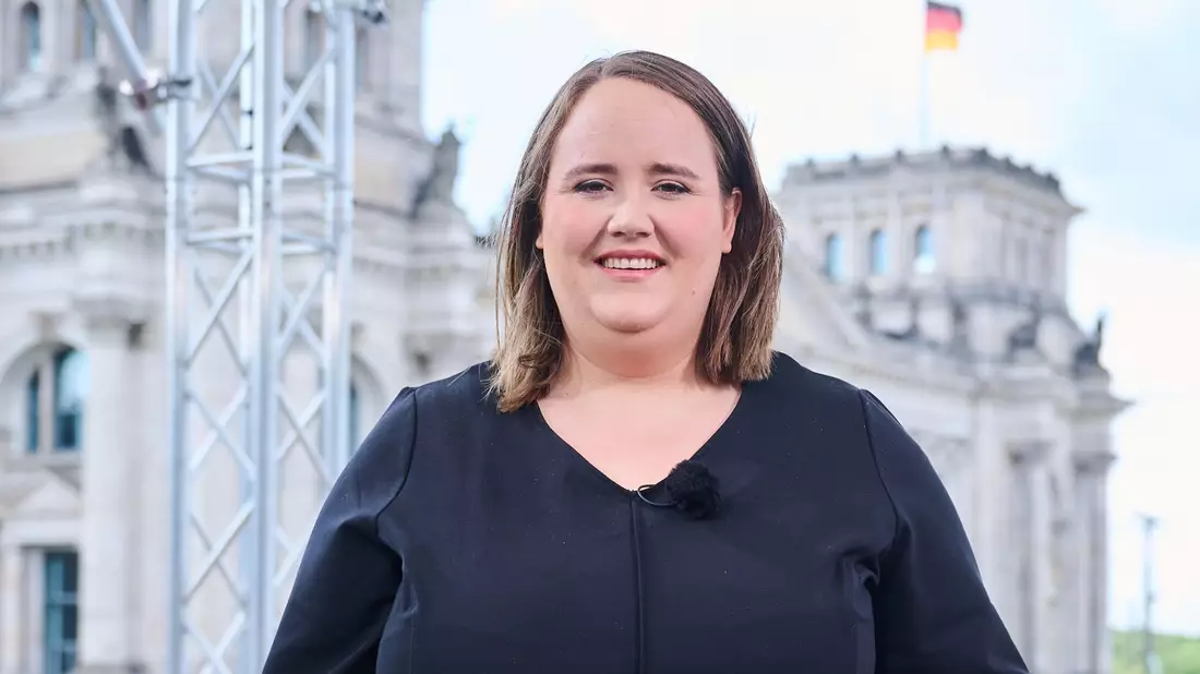 Pflegende Angehörige sind für Ricarda Lang «die oft zu wenig gesehene Säule unseres Gesundheitssystems». - Bild: Annette Riedl/dpa