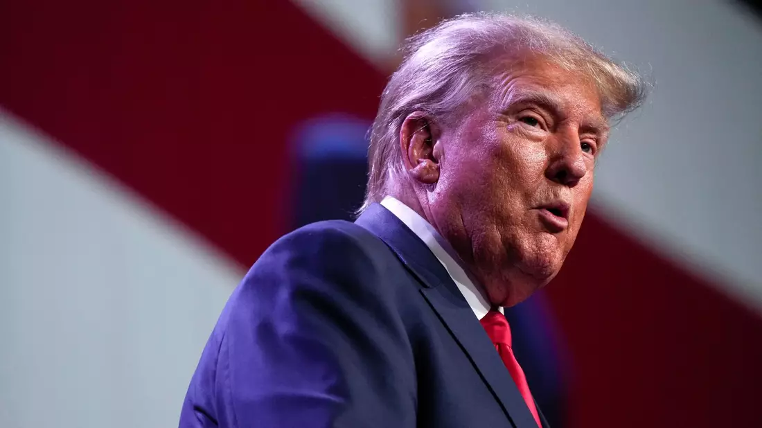 Das Oberste Gericht der USA hat eine schnelle Entscheidung zur Immunität von Ex-US-Präsident Donald Trump abgelehnt. - Bild: Charlie Neibergall/AP
