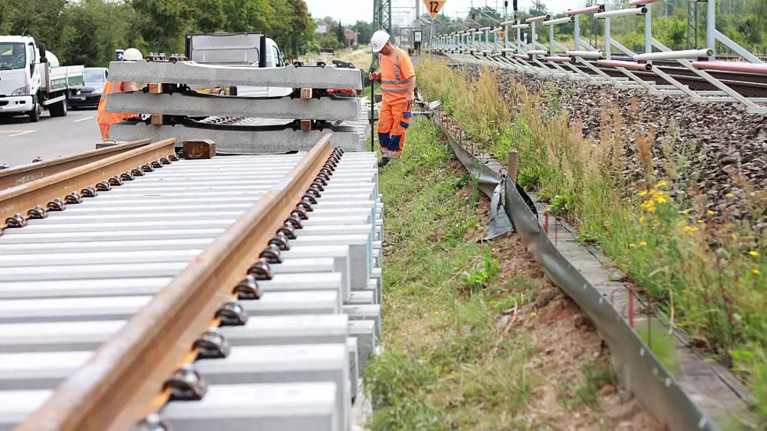 Bauarbeiten an der Bahnstrecke Halle (Saale) - Leipzig bei Kanena (Archiv) - Bild: ?ber dts Nachrichtenagentur