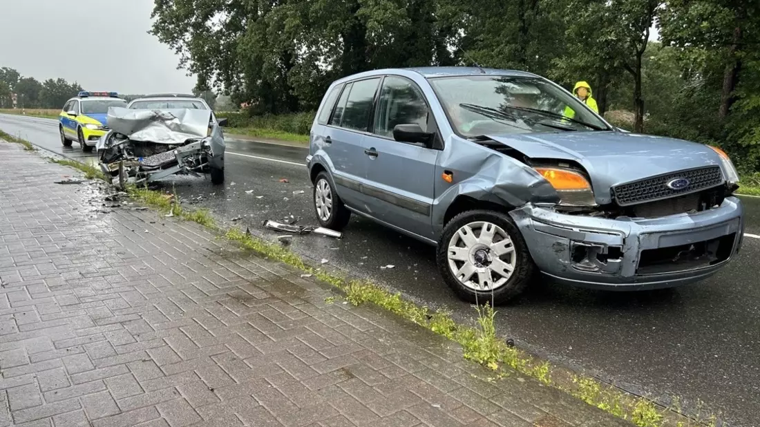 POL-STD: Waschmaschine setzt Waschcontainer in Brand - keine Personenschäden - ca. 30.000 Euro Sachschaden - Bild: presseportal.de