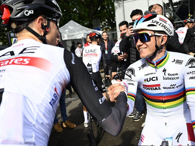 Tadej Pogacar (l) und Remco Evenepoel gehören zu den Favoriten im WM-Straßenrennen. - Foto: Jasper Jacobs/Belga/dpa