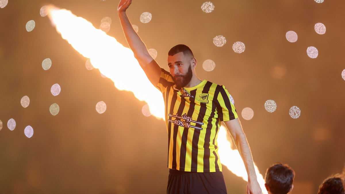 Nicht nur Fußballstars wie Karim Benzema (Bild) und Cristiano Ronaldo werden nach Saudi-Arabien gelockt. Das Königreich ist an viel größeren Events interessiert. - Foto: STR/AP/dpa