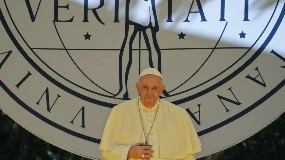 «Habt den Mut, Ängste durch Träume zu ersetzen»: Papst Franziskus. - Bild: Ana Brigida/AP/dpa