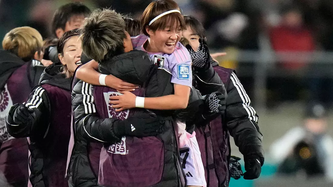 Die Japanerinnen sind ins WM-Viertelfinale eingezogen. - Bild: Alessandra Tarantino/AP/dpa