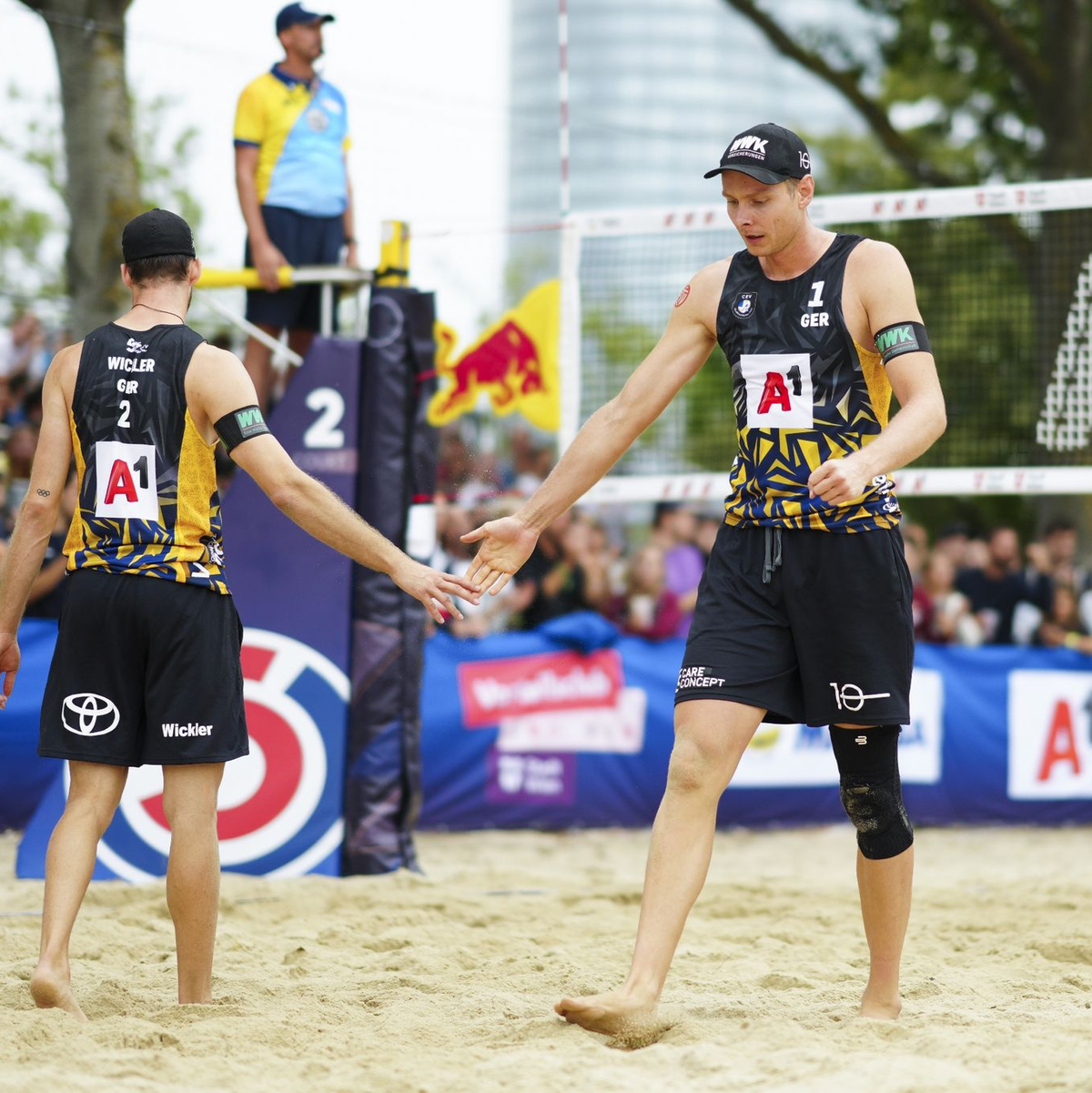 Sind bei der EM in Wien ausgeschieden: Clemes Wickler (l) und Nils Ehlers. - Foto: Eva Manhart/APA/dpa