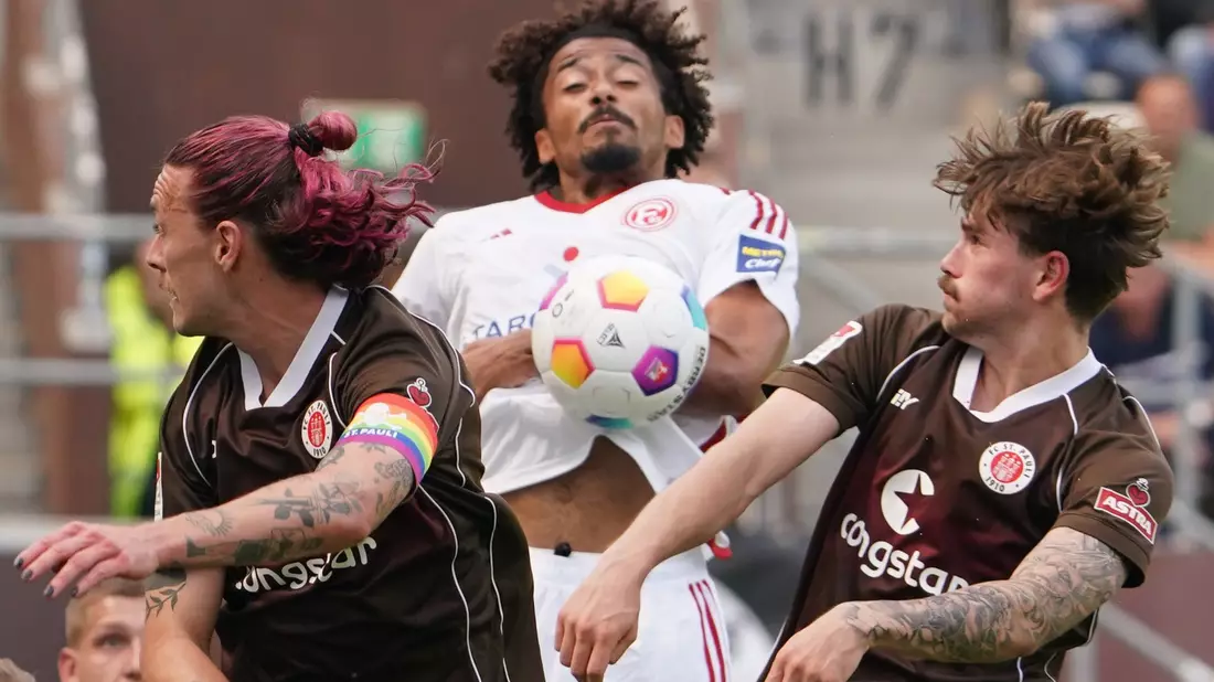 St. Pauli und Düsseldorf trennten sich torlos. - Bild: Marcus Brandt/dpa