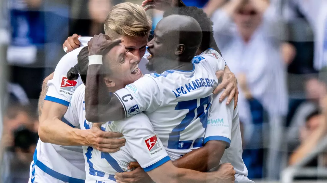 Der 1. FC Magdeburg sicherte sich daheim drei Punkte gegen den KSC. - Bild: Hendrik Schmidt/dpa