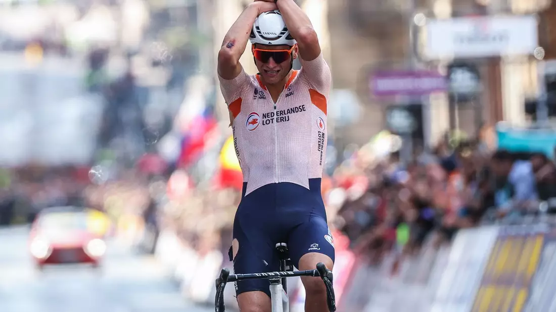 Triumphierte im Regen von Glasgow: Mathieu van der Poel. - Bild: David Pintens/Belga/dpa