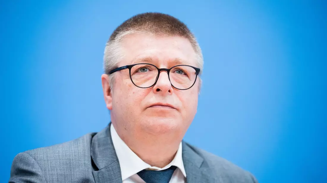 Thomas Haldenwang, Präsident des Bundesamtes für Verfassungsschutz. - Bild: Christoph Soeder/dpa