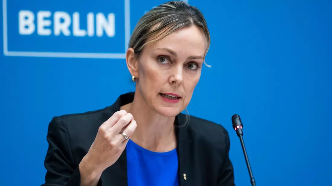 Manja Schreiner (CDU), Berliner Senatorin für Mobilität, Verkehr, Klimaschutz und Umwelt. - Bild: Christophe Gateau/dpa