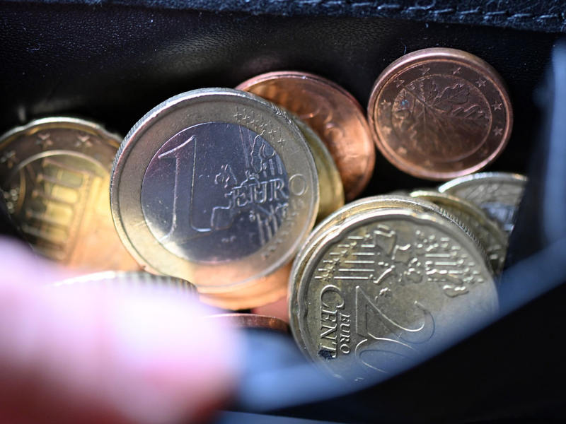 Die deutsche Mittelschicht hat mit die höchste Steuerlast in Europa. Mehrarbeit und mehr Leistung lohnt sich kaum. - Foto: Federico Gambarini/dpa