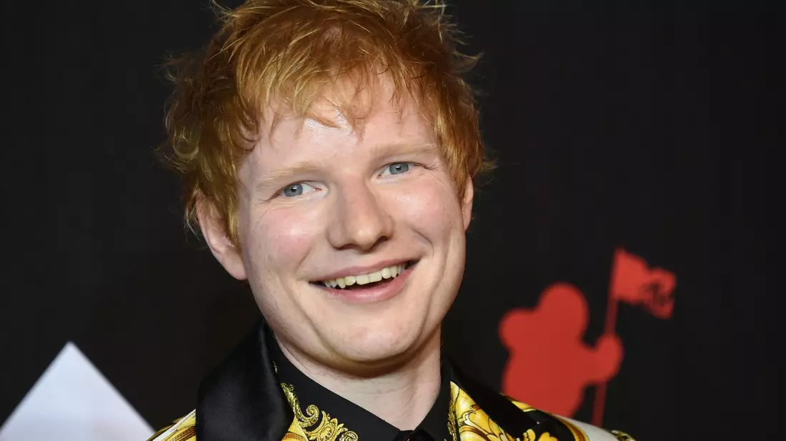 Ed Sheeran gibt sich auf seinem neuen Album «Autumn Variations» eher melancholisch. - Bild: Evan Agostini/Invision via AP/dpa