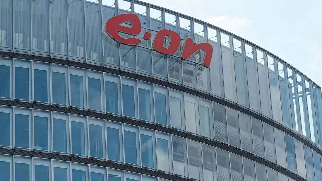 Eon hat in Deutschland insgesamt rund zwölf Millionen Strom- und zwei Millionen Gaskunden. - Bild: Henning Kaiser/dpa