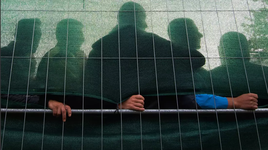 Bis Ende Juli wurde nach Angaben des Bundesamtes für Migration und Flüchtlinge für 175.272 Menschen erstmals in Deutschland ein Asylantrag gestellt. - Bild: Daniel Bockwoldt/dpa/Symbolbild