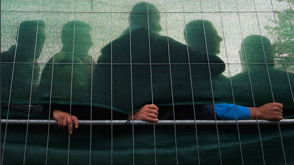 Bis Ende Juli wurde nach Angaben des Bundesamtes für Migration und Flüchtlinge für 175.272 Menschen erstmals in Deutschland ein Asylantrag gestellt. - Foto: Daniel Bockwoldt/dpa/Symbolbild