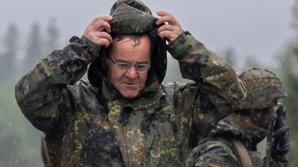 Verteidigungsminister Boris Pistorius nach dem neuen Spionage-Fall: «Wir sind hellwach» - Foto: Peter Kneffel/dpa