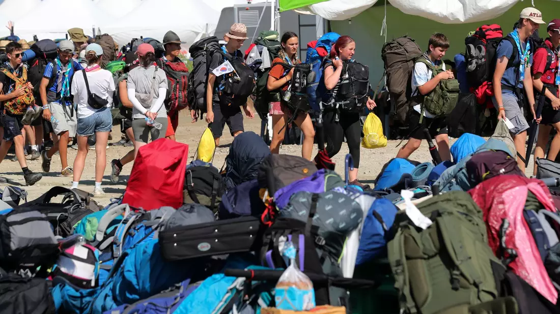 Teilnehmer des World Scout Jamboree verlassen ihr Camp. - Bild: Kim Myung-nyeon/Newsis/AP/dpa