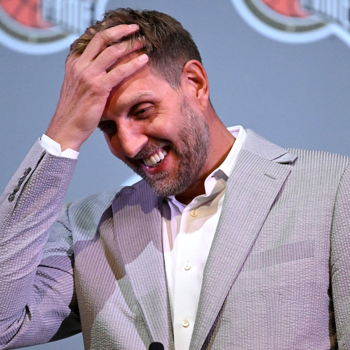 Vier Jahre nach dem Ende seiner beeindruckenden Karriere wird Dirk Nowitzki in die Naismith Basketball Hall of Fame aufgenommen. - Foto: Jessica Hill/AP/dpa