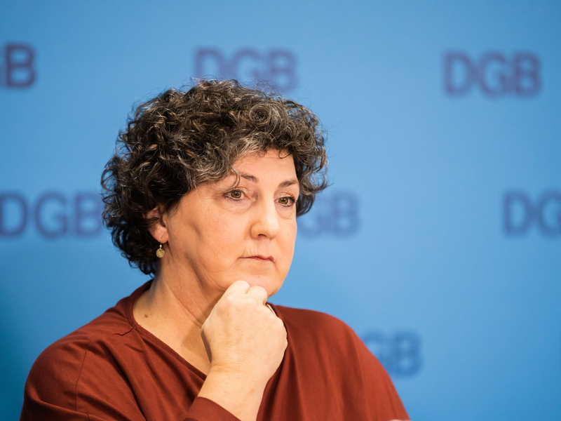 DGB-Vorständin Anja Piel fordert mehr sozialversicherungspflichtige Jobs. - Foto: Christoph Soeder/dpa/Archiv