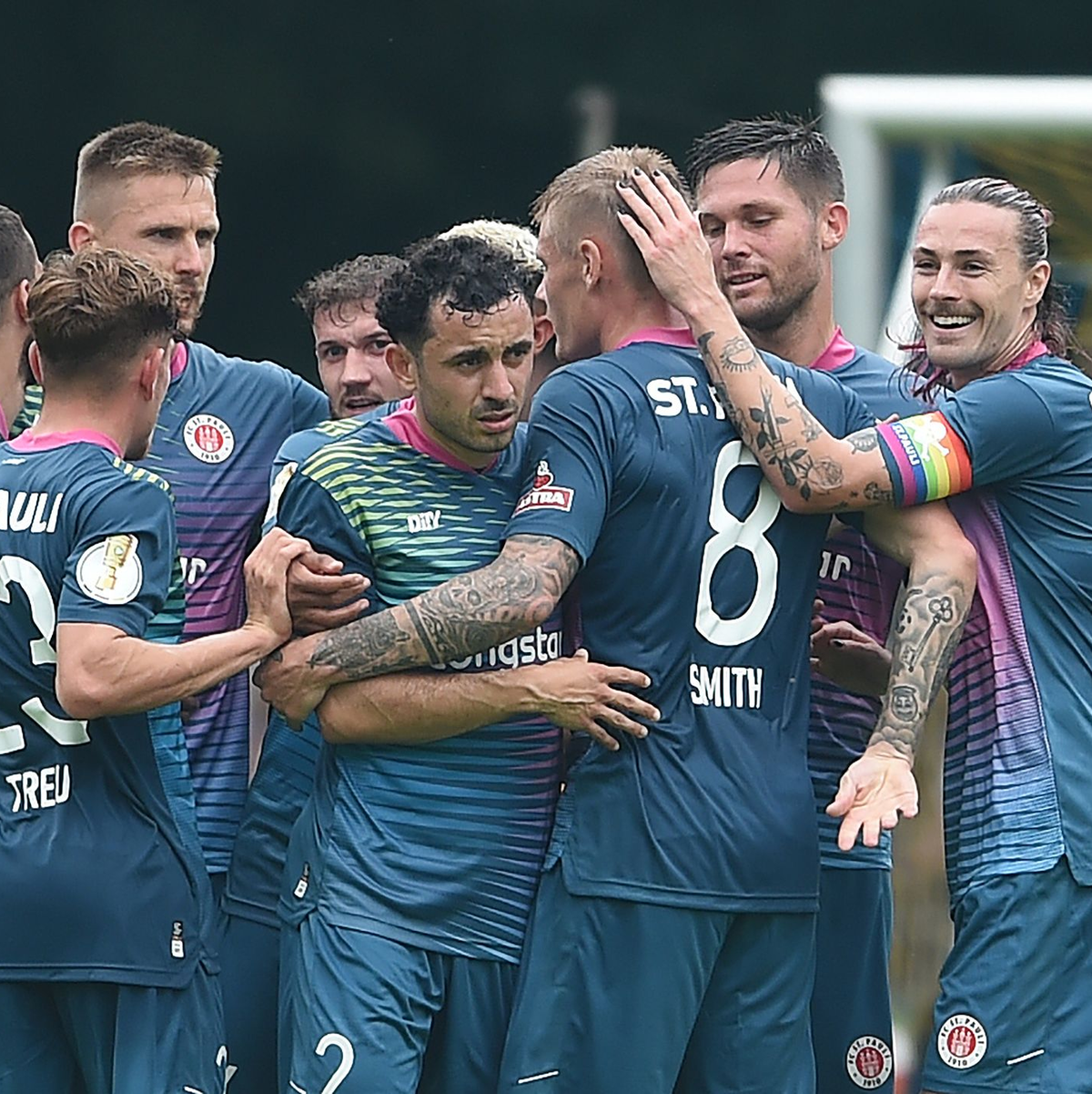 Der FC St. Pauli setzte sich im Derby bei Atlas Delmenhorst durch. - Foto: Carmen Jaspersen/dpa
