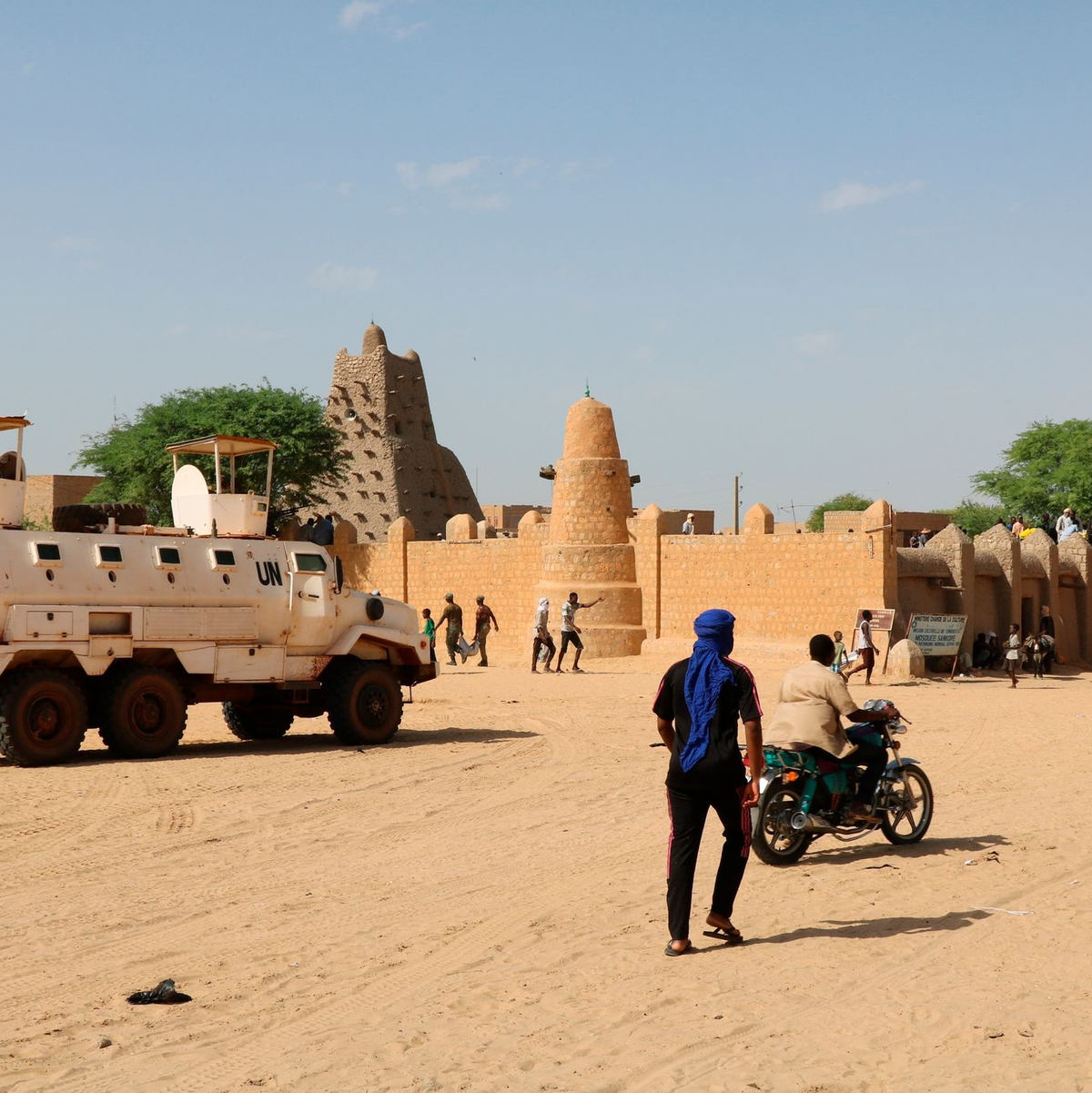 Streitkräfte der Vereinten Nationen patrouillieren im September 2021 in den Straßen von Timbuktu, Mali. - Foto: Moulaye Sayah/AP