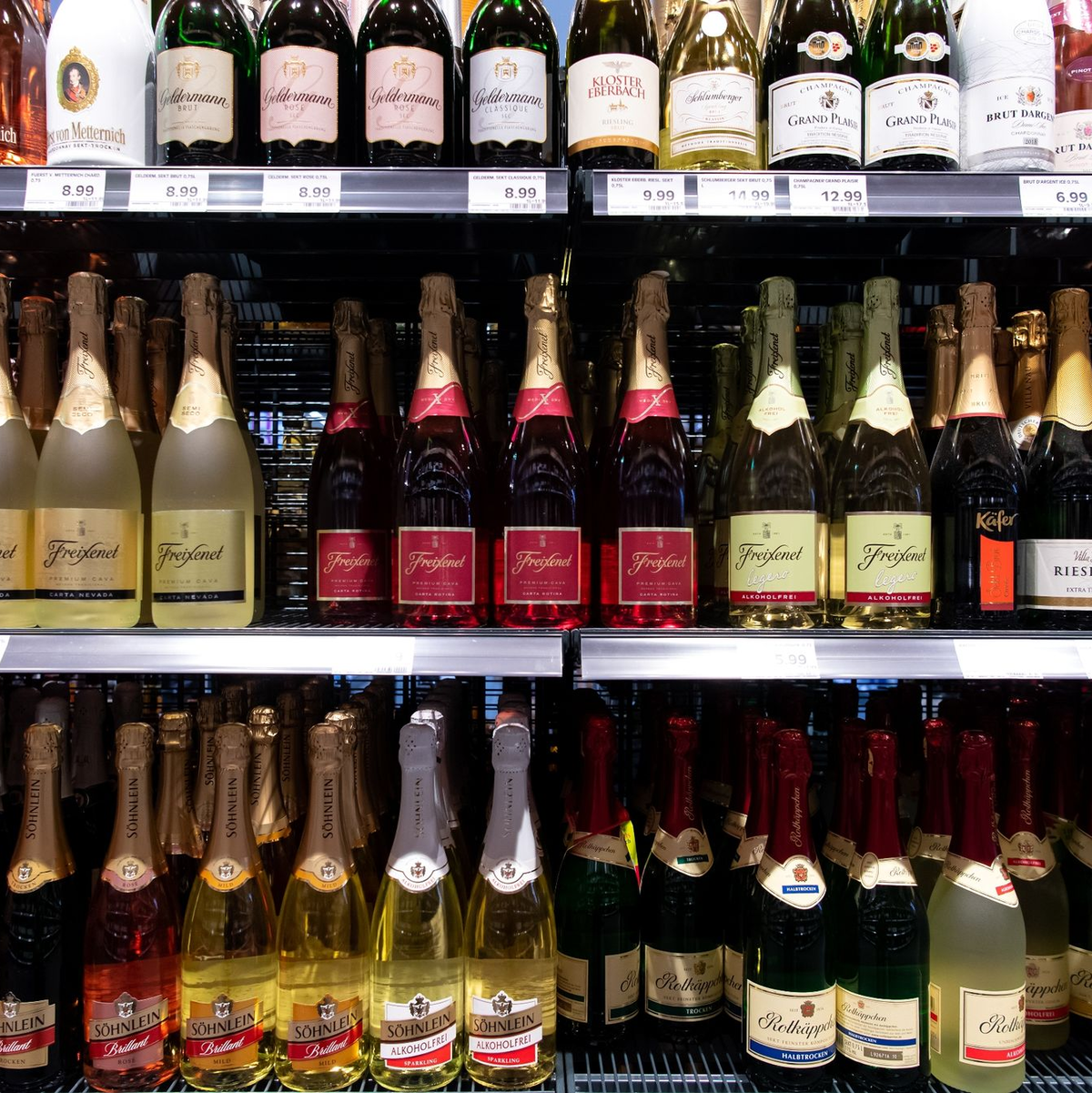 Deutschland gehört zu den Ländern, in denen weltweit am meisten Sekt getrunken wird. (Archivbild) - Foto: Sven Hoppe/dpa