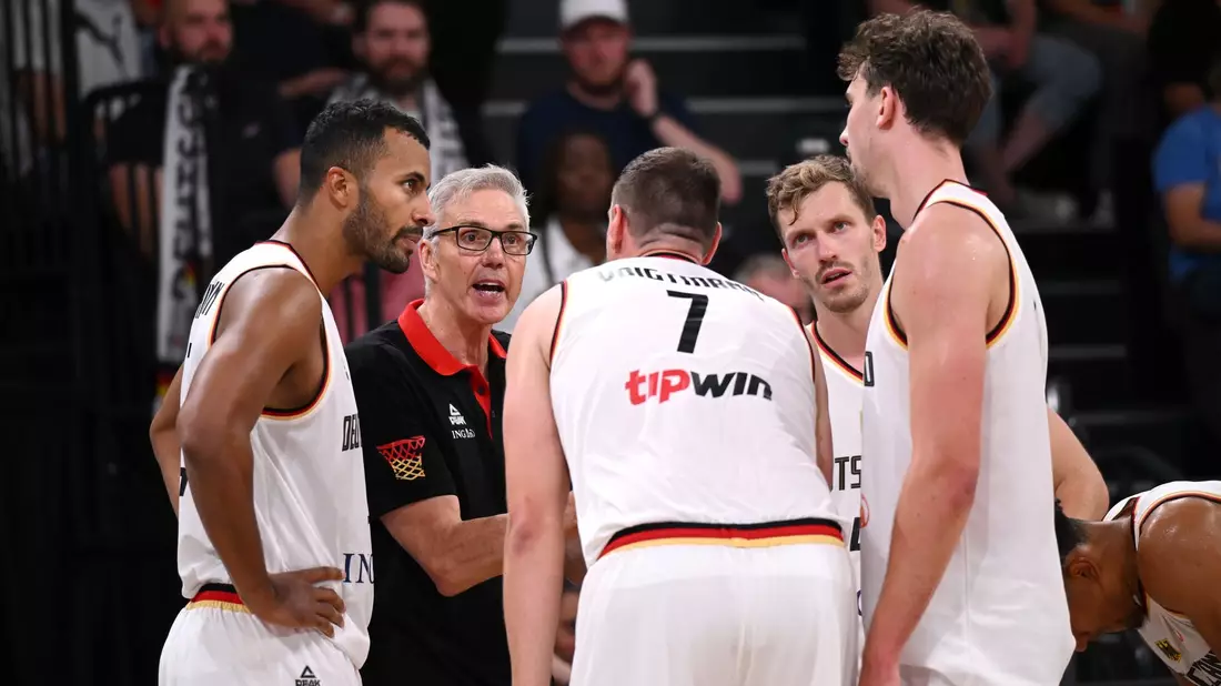 Die deutschen Basketballer unterlagen Kanada im Testspiel mit 112:113 nach Verlängerung. - Bild: Daniel Reinhardt/dpa
