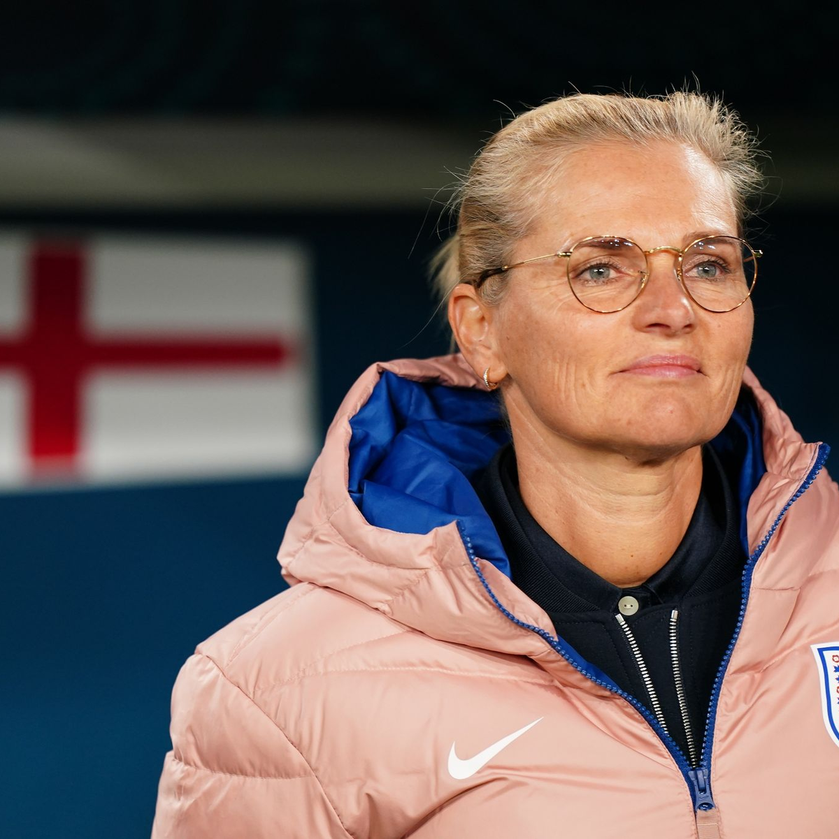 Die Cheftrainerin der englischen Frauen-Nationalmannschaft: Sarina Wiegman. - Foto: Zac Goodwin/PA Wire/dpa