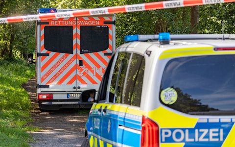 Ein Bauer hat die Vermisste an einem Feldweg in der Nähe der Autobahn 3 in Emmerich tot gefunden. - Foto: Christoph Reichwein/dpa