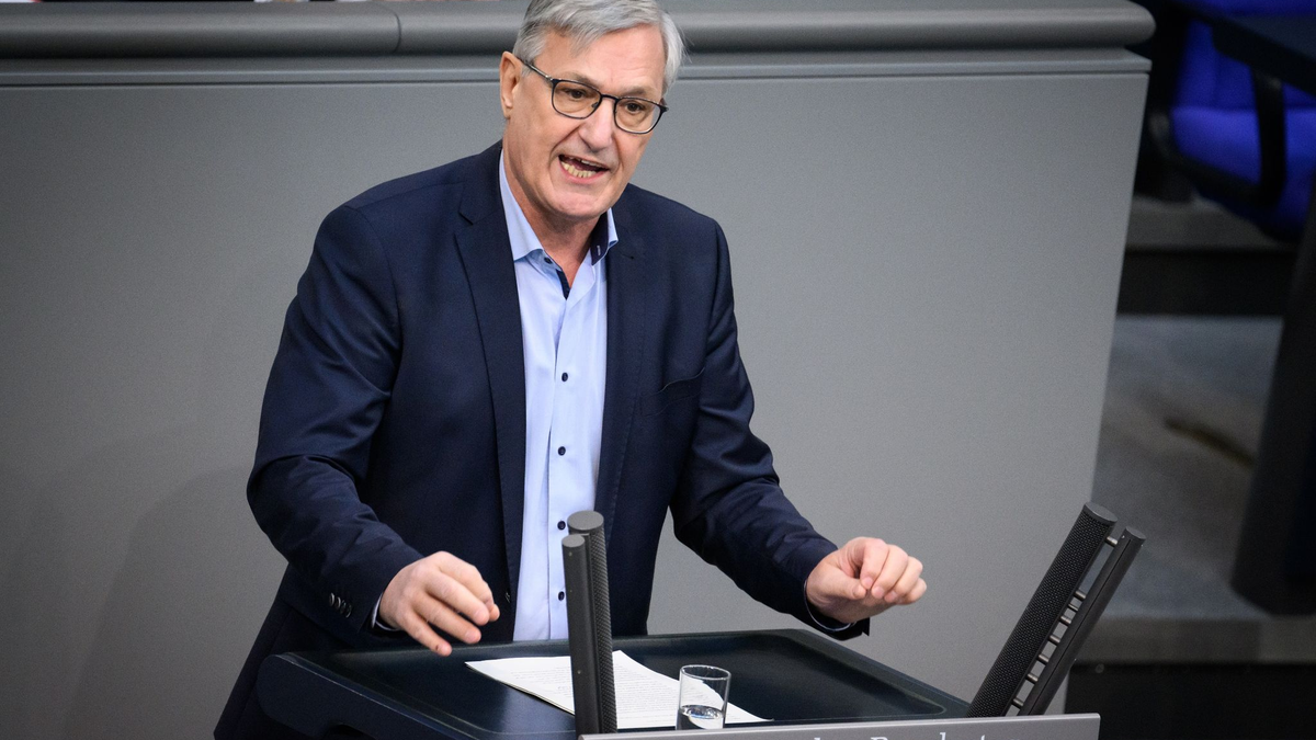 Der ehemalige Linkenchef Bernd Riexinger äußert sich zur Zukunft der Partei. - Foto: Bernd von Jutrczenka/dpa