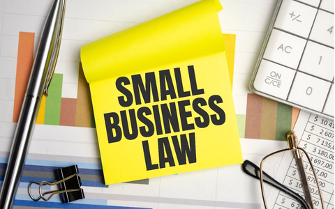 Gesellschaftsgründung - Foto: Shutterstock @ ANDREI ASKIRKA