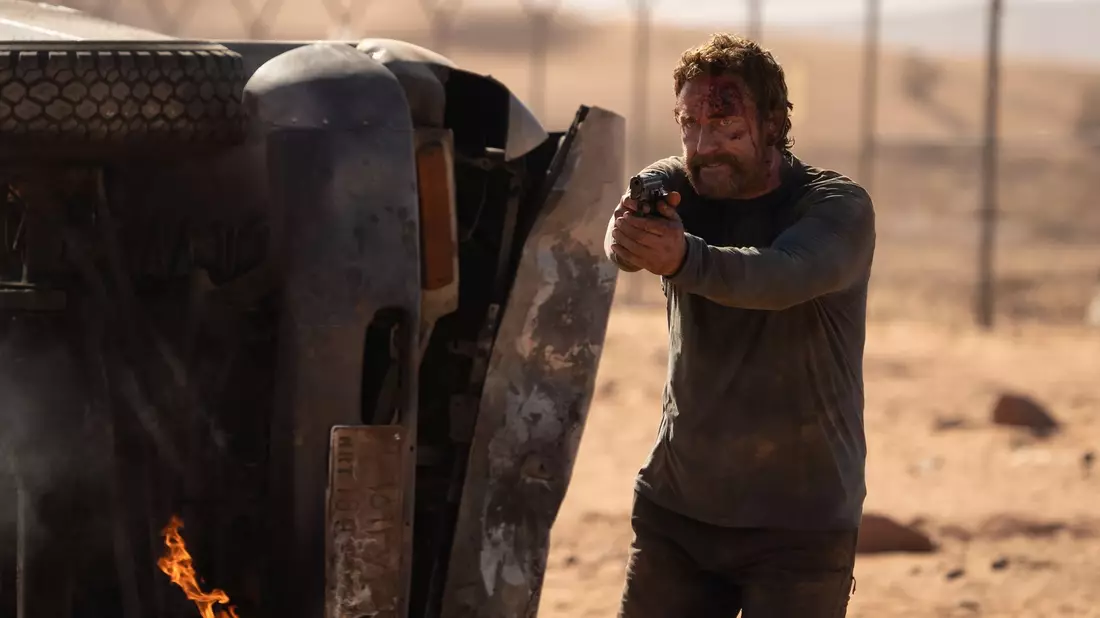 Tom Harris (Gerard Butler) schlägt sich durch. - Bild: Hopper Stone/Leonine/dpa