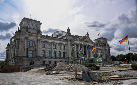 Die Baustelle vor dem Reichstagsgebäude könnte auch eine Metapher für die vielen Baustellen der Ampel-Regierung derzeit sein. - Foto: Britta Pedersen/dpa Die Baustelle vor dem Reichstagsgebäude könnte auch eine Metapher für die vielen Baustellen der Ampel-Regierung derzeit sein. - Foto: Britta Pedersen/dpa