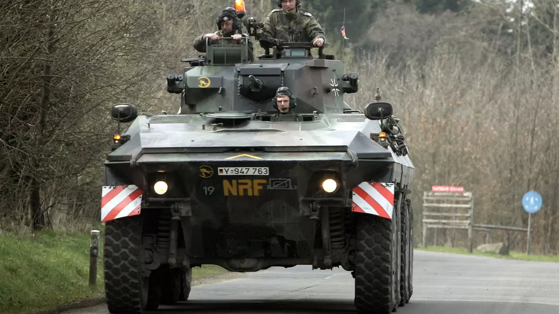 Den Schützenpanzer Lynx - hier ein Modell von der Bundeswehr - will Rheinmetall zukünftig auch in einer neuen Fabrik in Ungarn produzieren. - Bild: Frank May/dpa