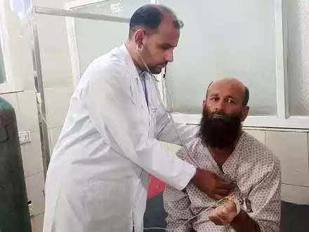 Die Unterfinanzierung des afghanischen Gesundheitssektors könnte gravierende Folgen für acht Millionen Menschen im Land haben, warnt die WHO. - Foto: Nabila Lalee/dpa