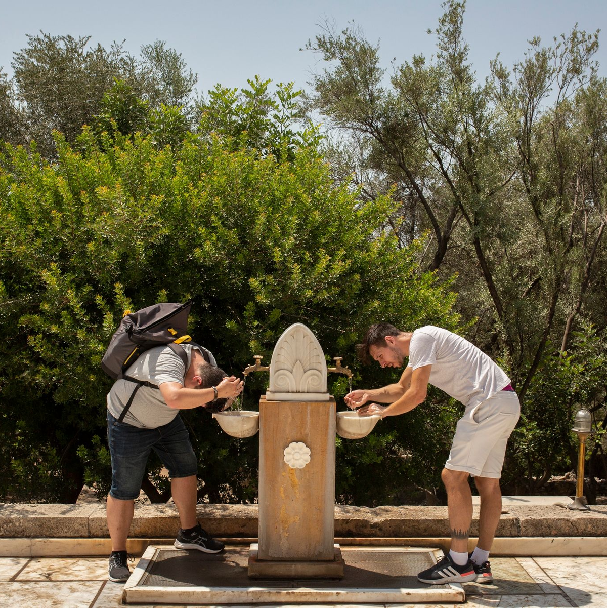 Mittlerweile müssen Touristen auch auf Mykonos 20 Euro Eintritt zahlen.  (Archivbild) - Foto: Socrates Baltagiannis/dpa