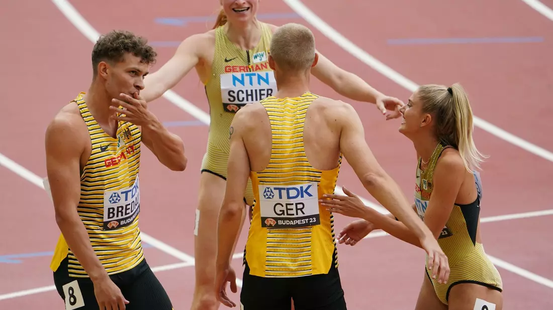 Die deutsche Mixed-Staffel ist bei der WM in Budapest auf dem siebten Platz gelandet. - Bild: Marcus Brandt/dpa