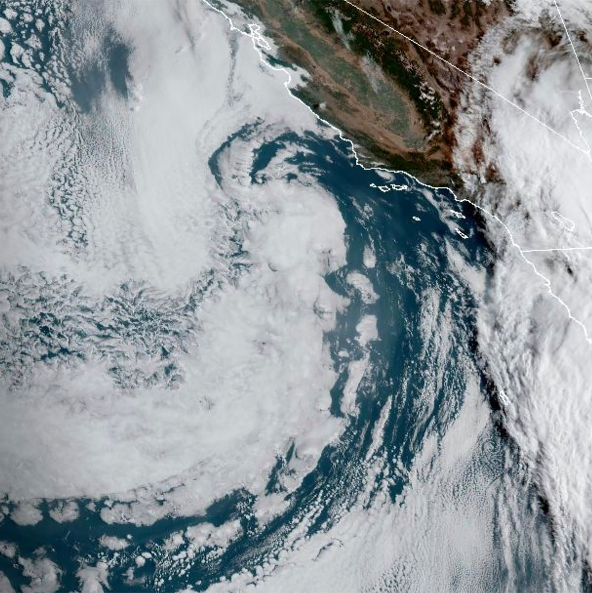Der Hurrikan wird voraussichtlich starken Regen in Baja California und dem Nordwesten Mexikos verursachen. - Foto: Uncredited/NOAA/AP/dpa