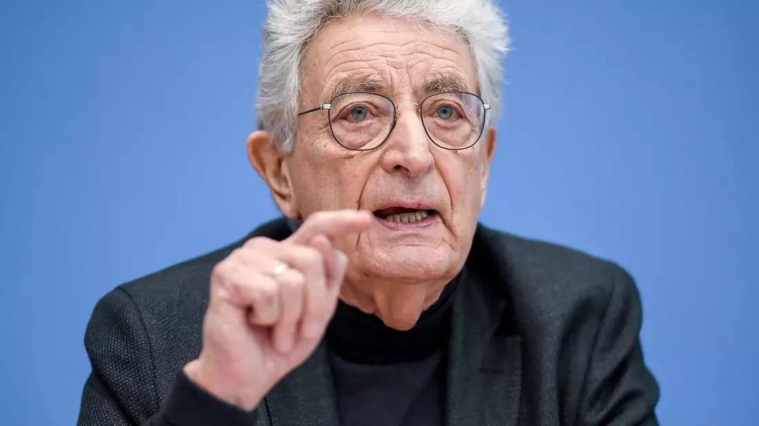 «Die AfD ist die größte Gefahr für unsere Demokratie seit Gründung der Bundesrepublik vor 74 Jahren», warnt Gerhart Baum. - Bild: Britta Pedersen/dpa-Zentralbild/dpa