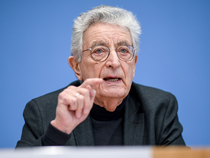 «Die AfD ist die größte Gefahr für unsere Demokratie seit Gründung der Bundesrepublik vor 74 Jahren», warnt Gerhart Baum. - Foto: Britta Pedersen/dpa-Zentralbild/dpa