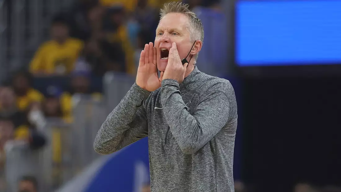 US-Nationaltrainer Steve Kerr lobt das deutsche Basketball-Team. - Bild: Jed Jacobsohn/AP/dpa