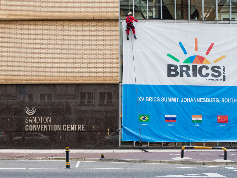 Das Sandton Convention Center in Johannesburg, Südafrika. Der 15. BRICS-Gipfel wird vom 22. bis 24. August dort stattfinden. - Foto: Zhang Yudong/XinHua/dpa