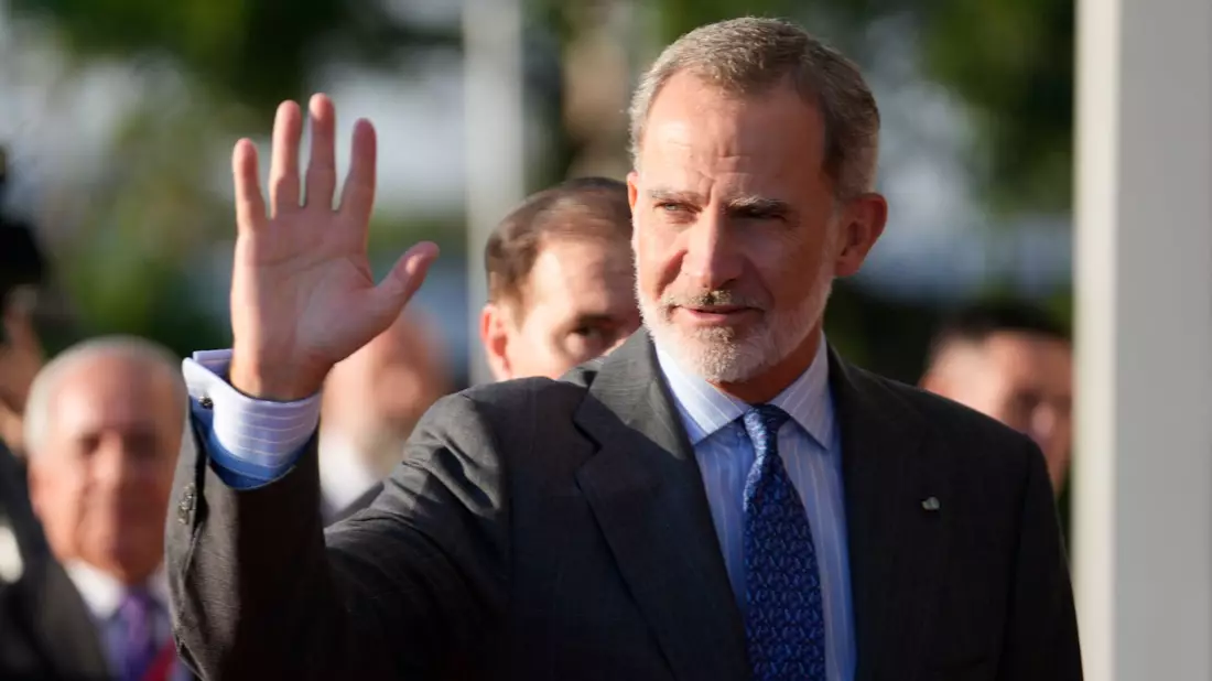 Beginnt Konsultationen zur Regierungsbildung: Spaniens König Felipe VI., hier bei einem Besuch in Paraguay. - Bild: Jorge Saenz/AP